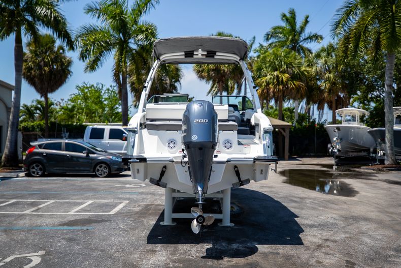Thumbnail 6 for New 2022 Cobalt R4 OB boat for sale in West Palm Beach, FL
