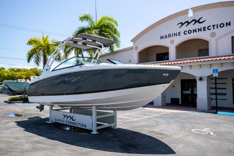Thumbnail 1 for New 2022 Cobalt R4 OB boat for sale in West Palm Beach, FL
