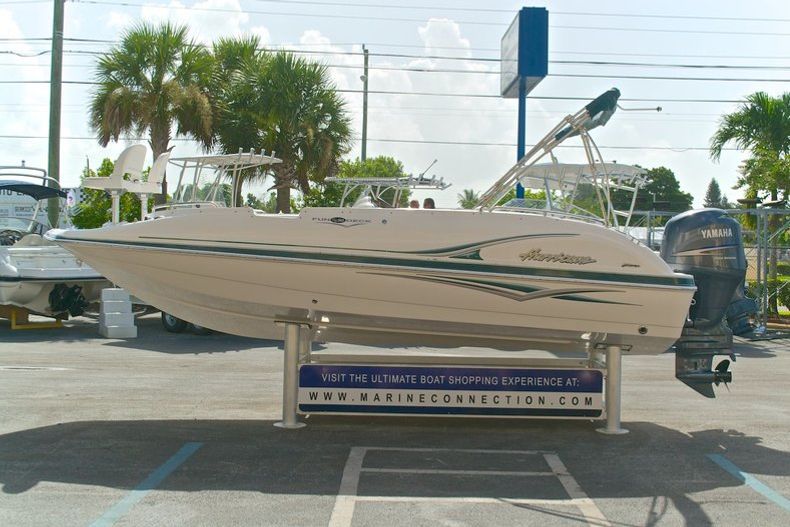 Thumbnail 4 for Used 2005 Hurricane FunDeck GS 202 OB boat for sale in West Palm Beach, FL