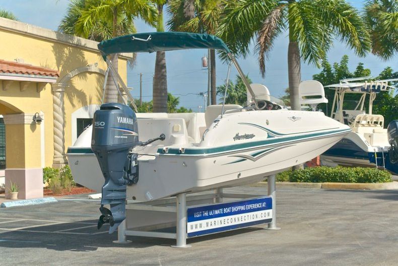 Thumbnail 7 for Used 2005 Hurricane FunDeck GS 202 OB boat for sale in West Palm Beach, FL