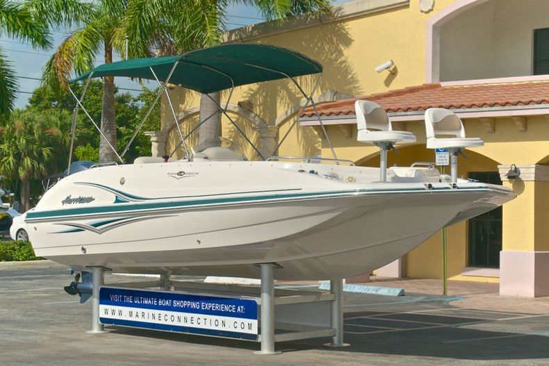 Thumbnail 12 for Used 2005 Hurricane FunDeck GS 202 OB boat for sale in West Palm Beach, FL