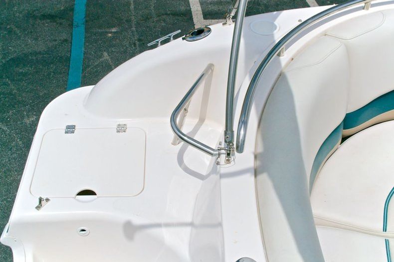 Thumbnail 34 for Used 2005 Hurricane FunDeck GS 202 OB boat for sale in West Palm Beach, FL