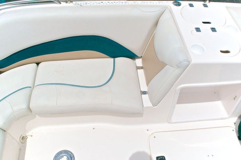 Thumbnail 38 for Used 2005 Hurricane FunDeck GS 202 OB boat for sale in West Palm Beach, FL