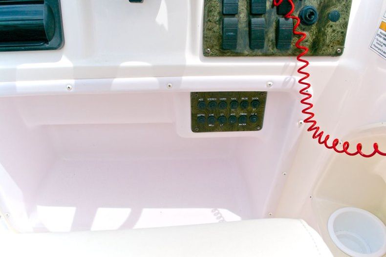 Thumbnail 50 for Used 2005 Hurricane FunDeck GS 202 OB boat for sale in West Palm Beach, FL