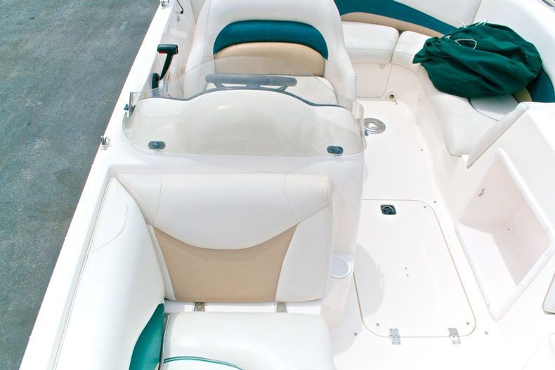 Thumbnail 68 for Used 2005 Hurricane FunDeck GS 202 OB boat for sale in West Palm Beach, FL