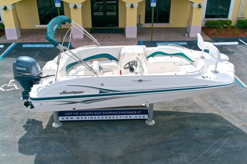 Thumbnail 81 for Used 2005 Hurricane FunDeck GS 202 OB boat for sale in West Palm Beach, FL