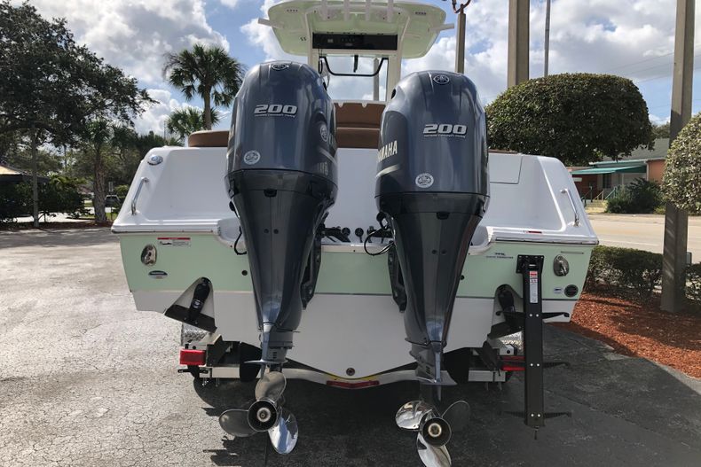 Thumbnail 4 for New 2022 Sea Hunt Ultra 275 SE boat for sale in Vero Beach, FL