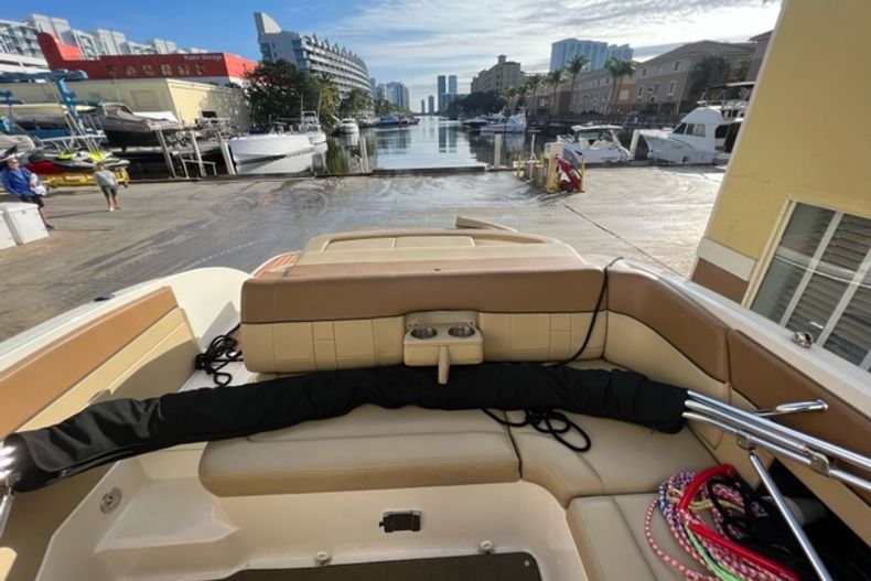 Thumbnail 9 for Used 2015 Sea Ray SLX 230 boat for sale in Aventura, FL