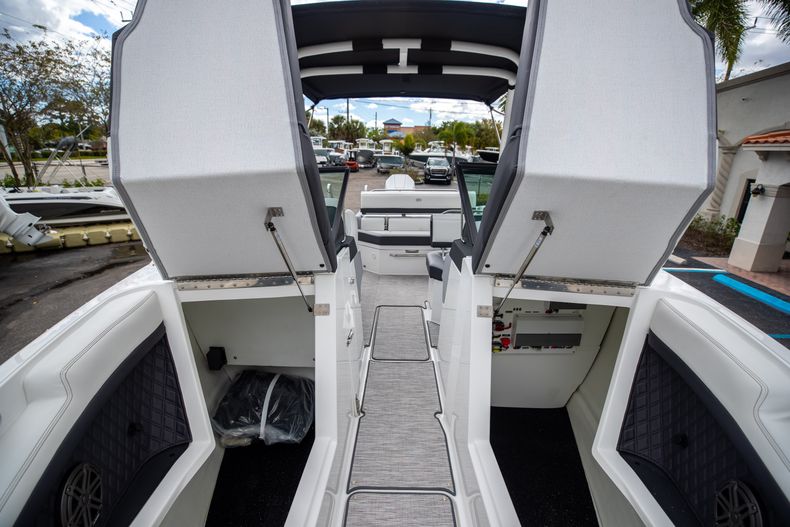 Thumbnail 33 for New 2022 Cobalt R4 OB boat for sale in West Palm Beach, FL