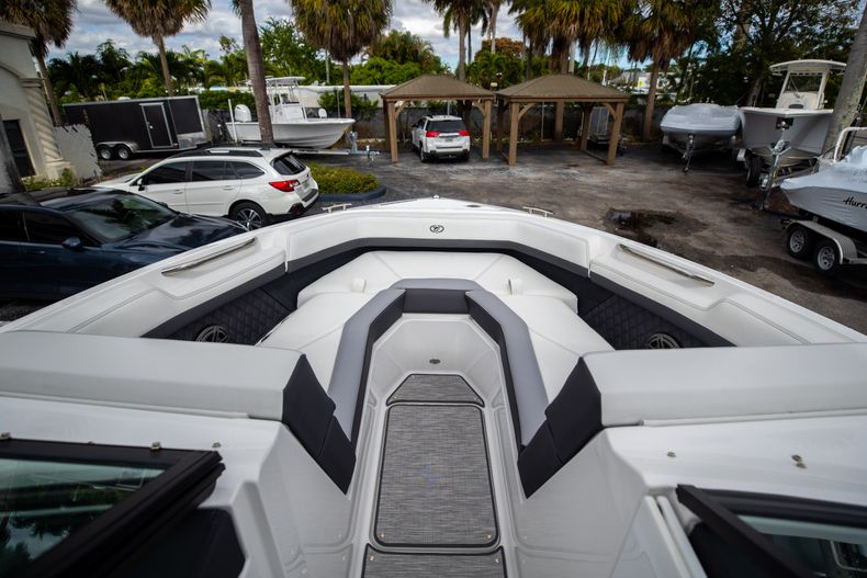 Thumbnail 31 for New 2022 Cobalt R4 OB boat for sale in West Palm Beach, FL