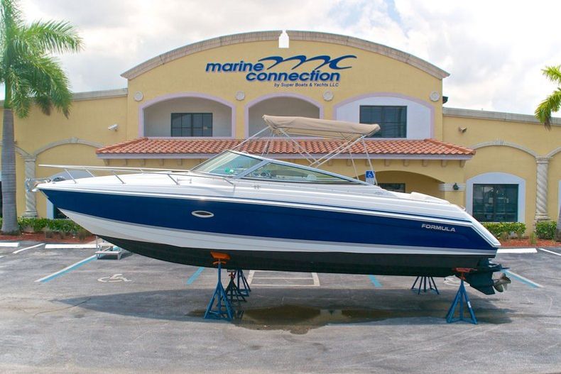 Used 2003 Formula 280 Sun Sport boat for sale in West Palm Beach, FL