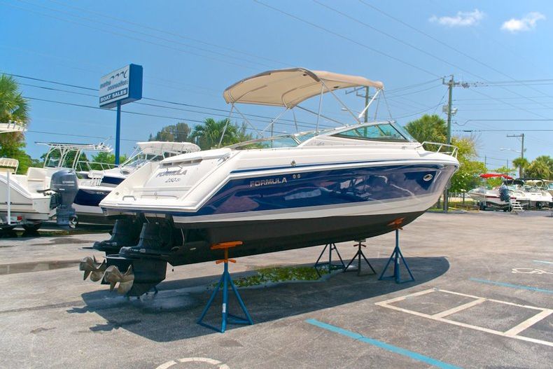 Thumbnail 5 for Used 2003 Formula 280 Sun Sport boat for sale in West Palm Beach, FL