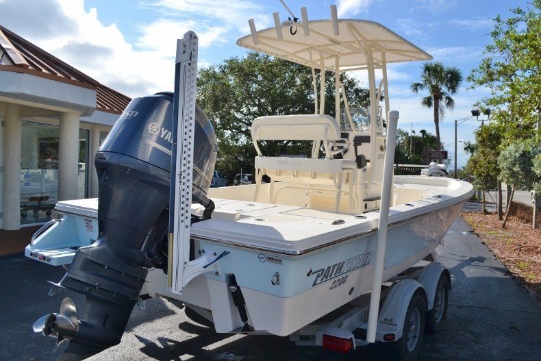 Thumbnail 5 for Used 2013 Pathfinder 2200 TRS Bay Boat boat for sale in Vero Beach, FL