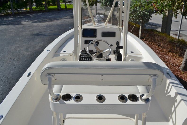 Thumbnail 8 for Used 2013 Pathfinder 2200 TRS Bay Boat boat for sale in Vero Beach, FL