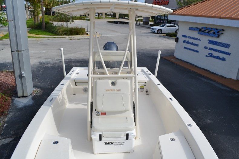 Thumbnail 13 for Used 2013 Pathfinder 2200 TRS Bay Boat boat for sale in Vero Beach, FL