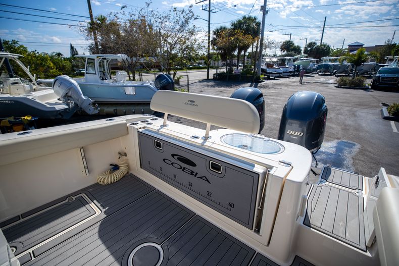 Thumbnail 16 for Used 2019 Cobia 277 CC boat for sale in West Palm Beach, FL