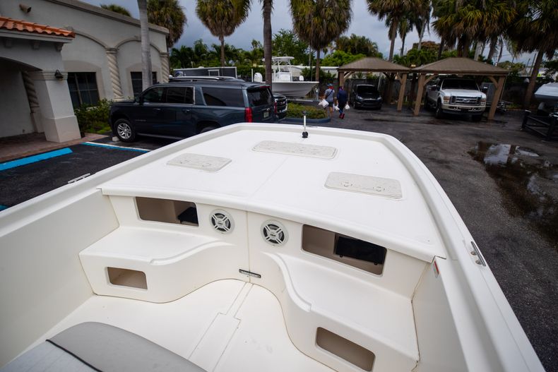 Thumbnail 24 for Used 2017 Mako Pro Skiff 21 CC boat for sale in West Palm Beach, FL