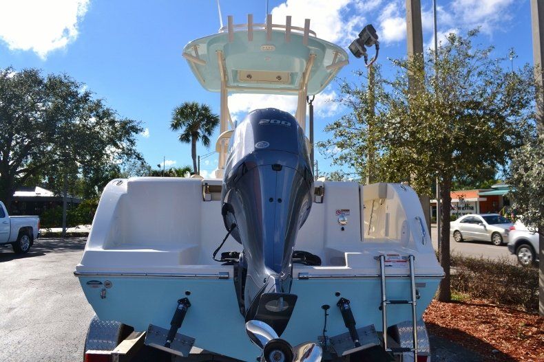 Thumbnail 4 for New 2018 Cobia 220 Center Console boat for sale in Vero Beach, FL
