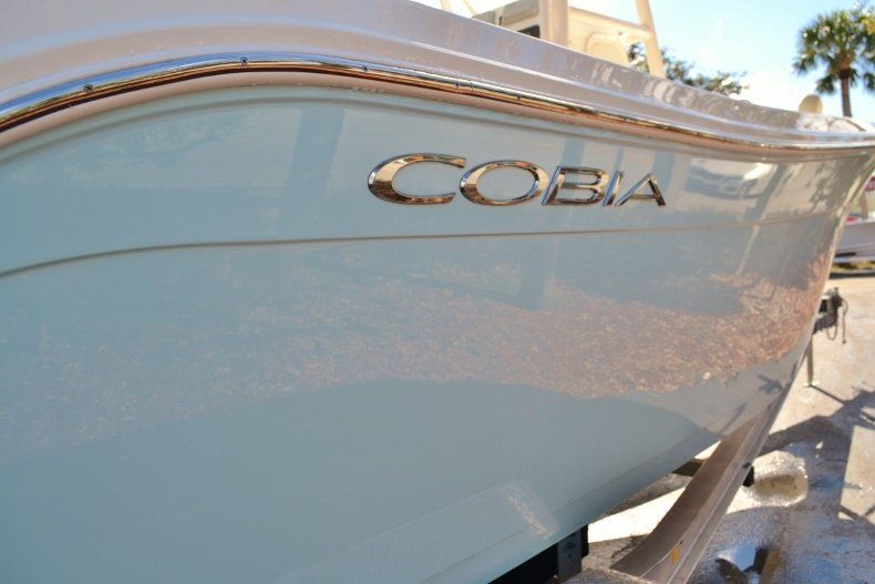 Thumbnail 6 for New 2018 Cobia 220 Center Console boat for sale in Vero Beach, FL