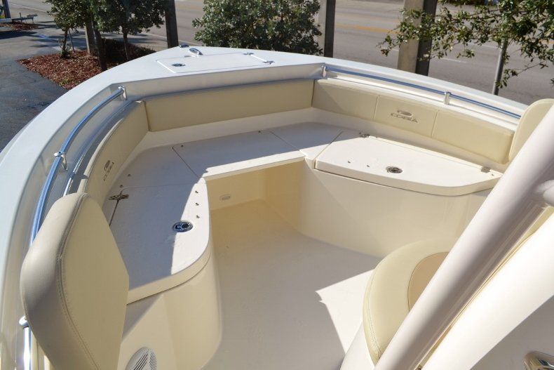 Thumbnail 15 for New 2018 Cobia 220 Center Console boat for sale in Vero Beach, FL