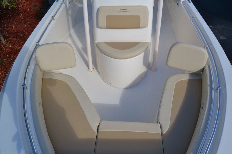 Thumbnail 17 for New 2018 Cobia 220 Center Console boat for sale in Vero Beach, FL