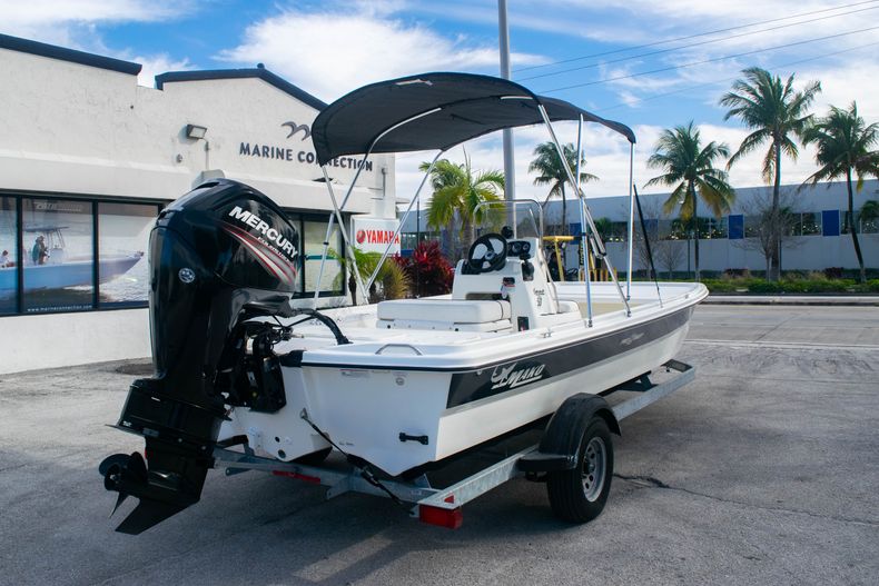 Thumbnail 7 for Used 2017 Mako Pro Skiff 19 CC boat for sale in Fort Lauderdale, FL