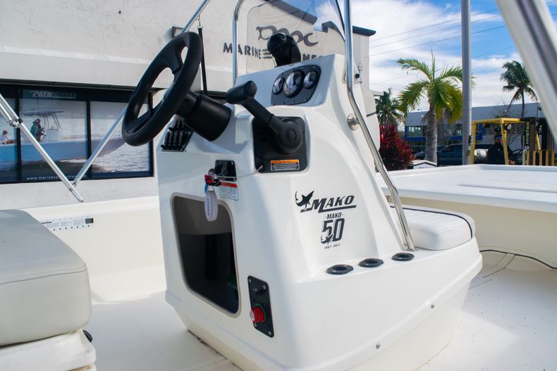 Thumbnail 15 for Used 2017 Mako Pro Skiff 19 CC boat for sale in Fort Lauderdale, FL