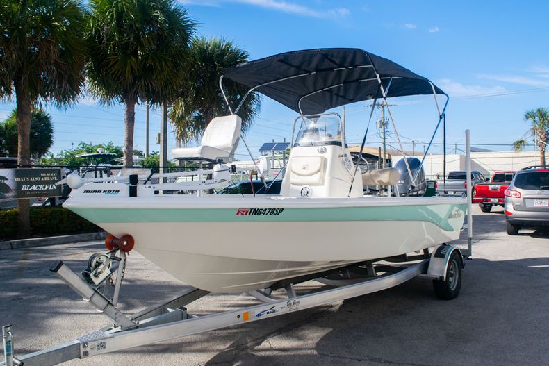 Thumbnail 3 for Used 2017 NauticStar 1910 Bay boat for sale in Fort Lauderdale, FL