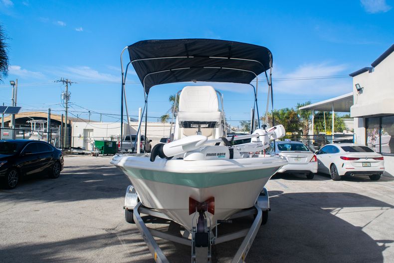 Thumbnail 2 for Used 2017 NauticStar 1910 Bay boat for sale in Fort Lauderdale, FL