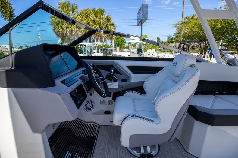 Thumbnail 22 for New 2022 Cobalt R8 OB boat for sale in West Palm Beach, FL