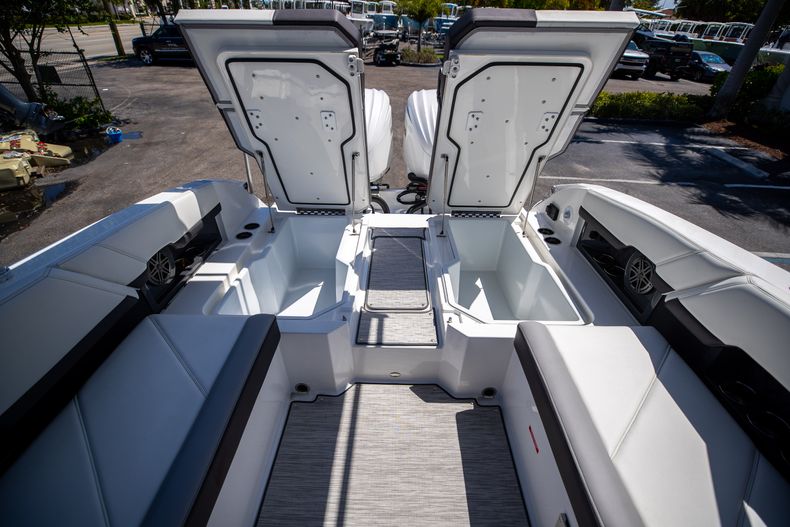 Thumbnail 13 for New 2022 Cobalt R8 OB boat for sale in West Palm Beach, FL