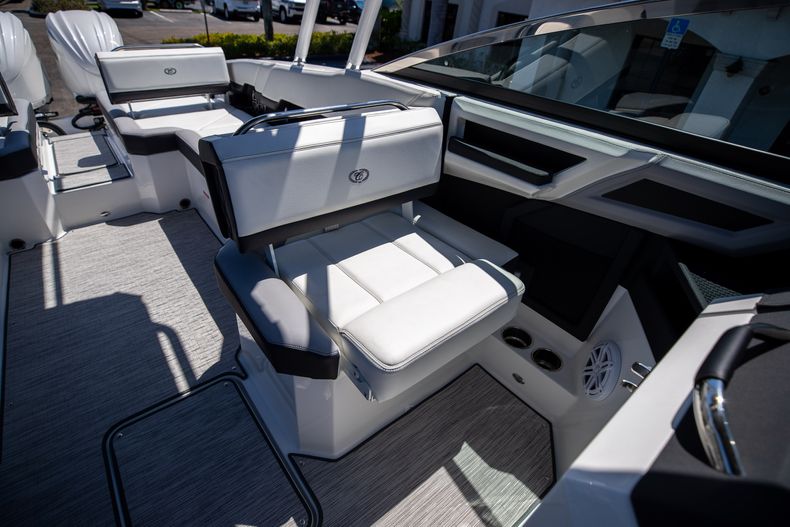 Thumbnail 34 for New 2022 Cobalt R8 OB boat for sale in West Palm Beach, FL