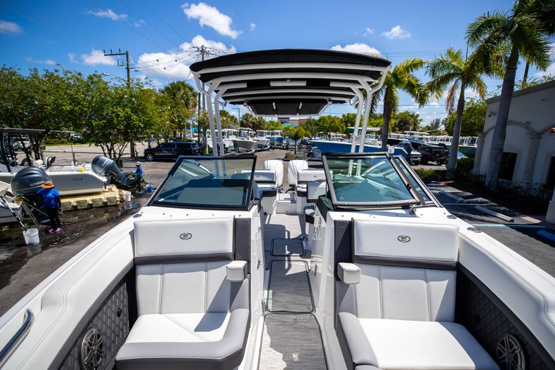 Thumbnail 44 for New 2022 Cobalt R8 OB boat for sale in West Palm Beach, FL