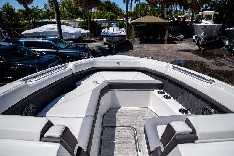 Thumbnail 36 for New 2022 Cobalt R8 OB boat for sale in West Palm Beach, FL