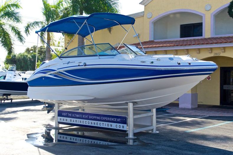 Thumbnail 1 for New 2013 Hurricane SunDeck SD 2000 OB boat for sale in West Palm Beach, FL
