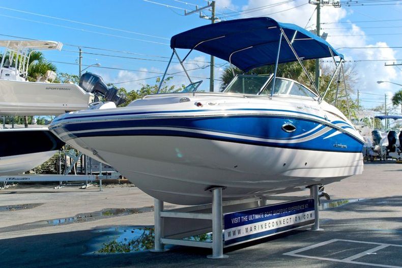 Thumbnail 3 for New 2013 Hurricane SunDeck SD 2000 OB boat for sale in West Palm Beach, FL