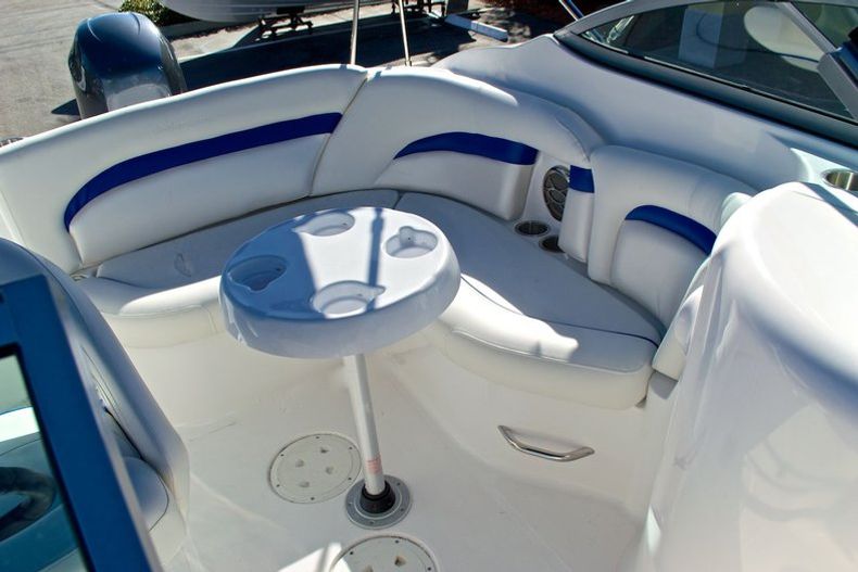 Thumbnail 17 for New 2013 Hurricane SunDeck SD 2000 OB boat for sale in West Palm Beach, FL