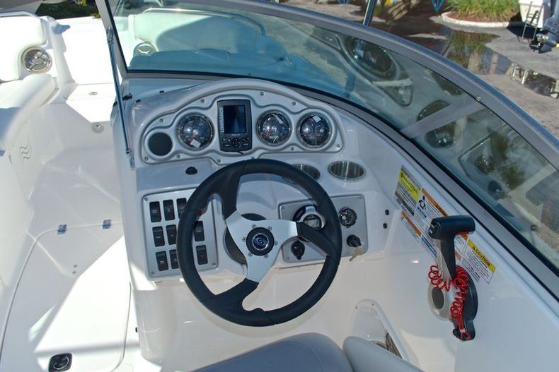 Thumbnail 23 for New 2013 Hurricane SunDeck SD 2000 OB boat for sale in West Palm Beach, FL