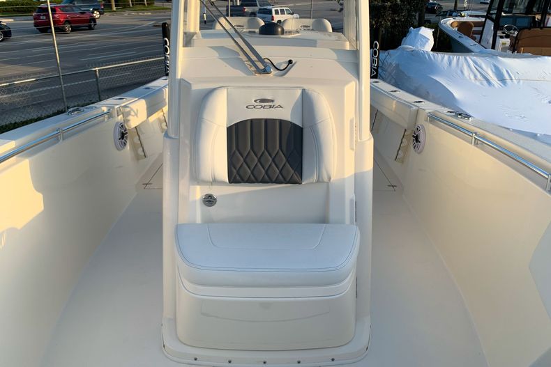 Thumbnail 8 for New 2022 Cobia 280 CC boat for sale in West Palm Beach, FL