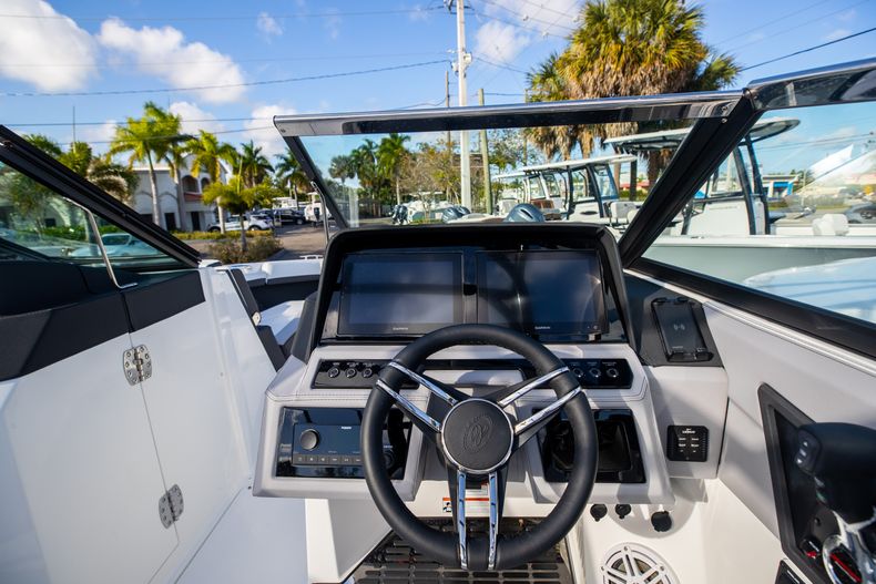 Thumbnail 4 for New 2022 Cobalt R6 OB boat for sale in West Palm Beach, FL