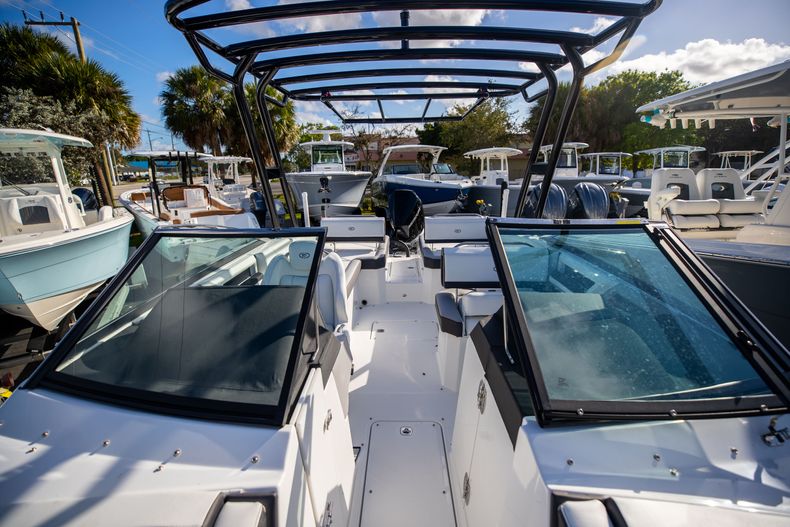 Thumbnail 5 for New 2022 Cobalt R6 OB boat for sale in West Palm Beach, FL