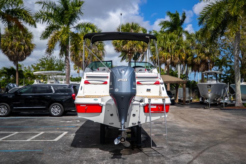 Thumbnail 9 for Used 2019 Hurricane SD 2486 OB boat for sale in West Palm Beach, FL