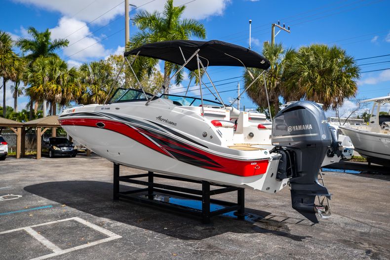 Thumbnail 7 for Used 2019 Hurricane SD 2486 OB boat for sale in West Palm Beach, FL