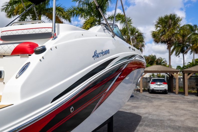 Thumbnail 11 for Used 2019 Hurricane SD 2486 OB boat for sale in West Palm Beach, FL