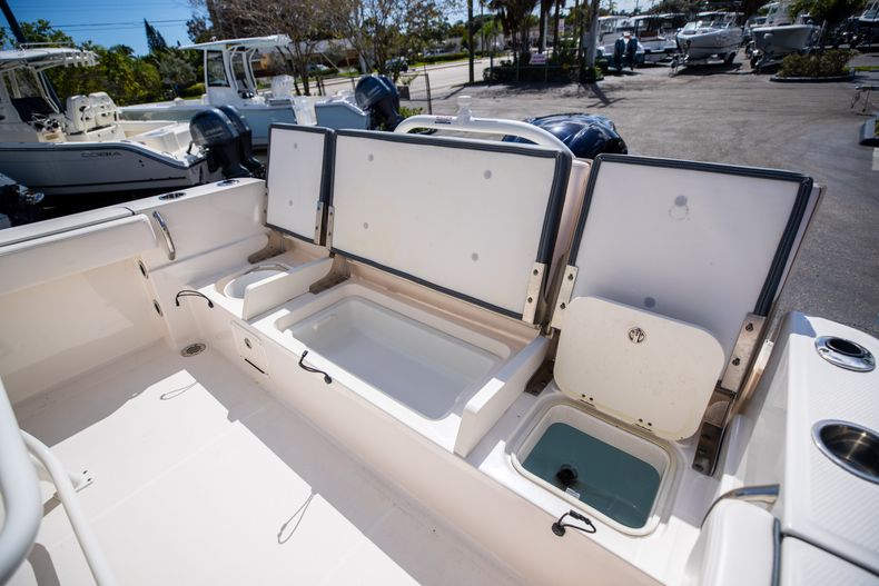 Thumbnail 18 for Used 2020 Robalo R230 Center Console boat for sale in West Palm Beach, FL