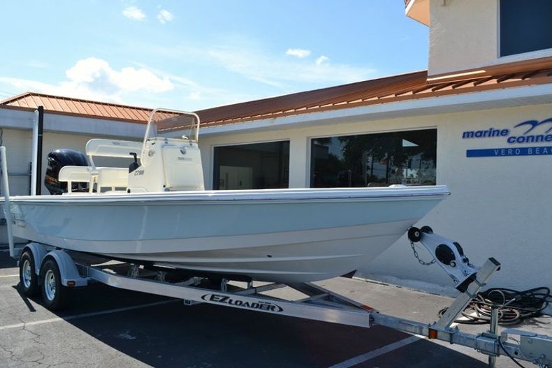 Thumbnail 1 for New 2015 Pathfinder 2200 Tournament Edition boat for sale in Vero Beach, FL