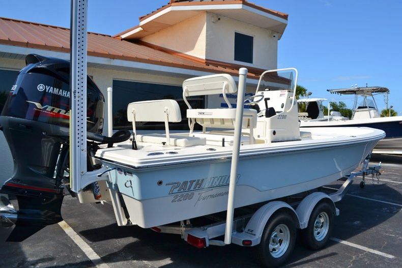 Thumbnail 5 for New 2015 Pathfinder 2200 Tournament Edition boat for sale in Vero Beach, FL