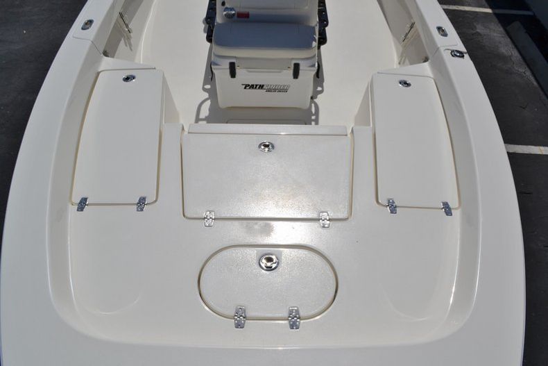 Thumbnail 15 for New 2015 Pathfinder 2200 Tournament Edition boat for sale in Vero Beach, FL