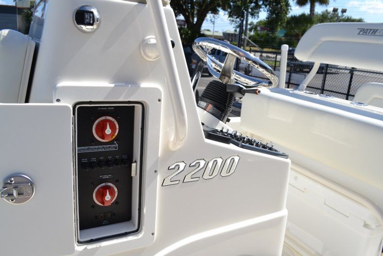 Thumbnail 16 for New 2015 Pathfinder 2200 Tournament Edition boat for sale in Vero Beach, FL