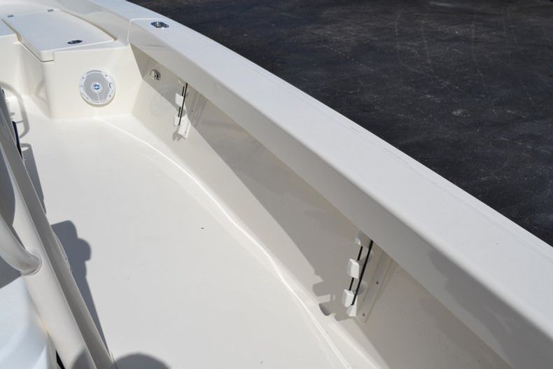 Thumbnail 22 for New 2015 Pathfinder 2200 Tournament Edition boat for sale in Vero Beach, FL